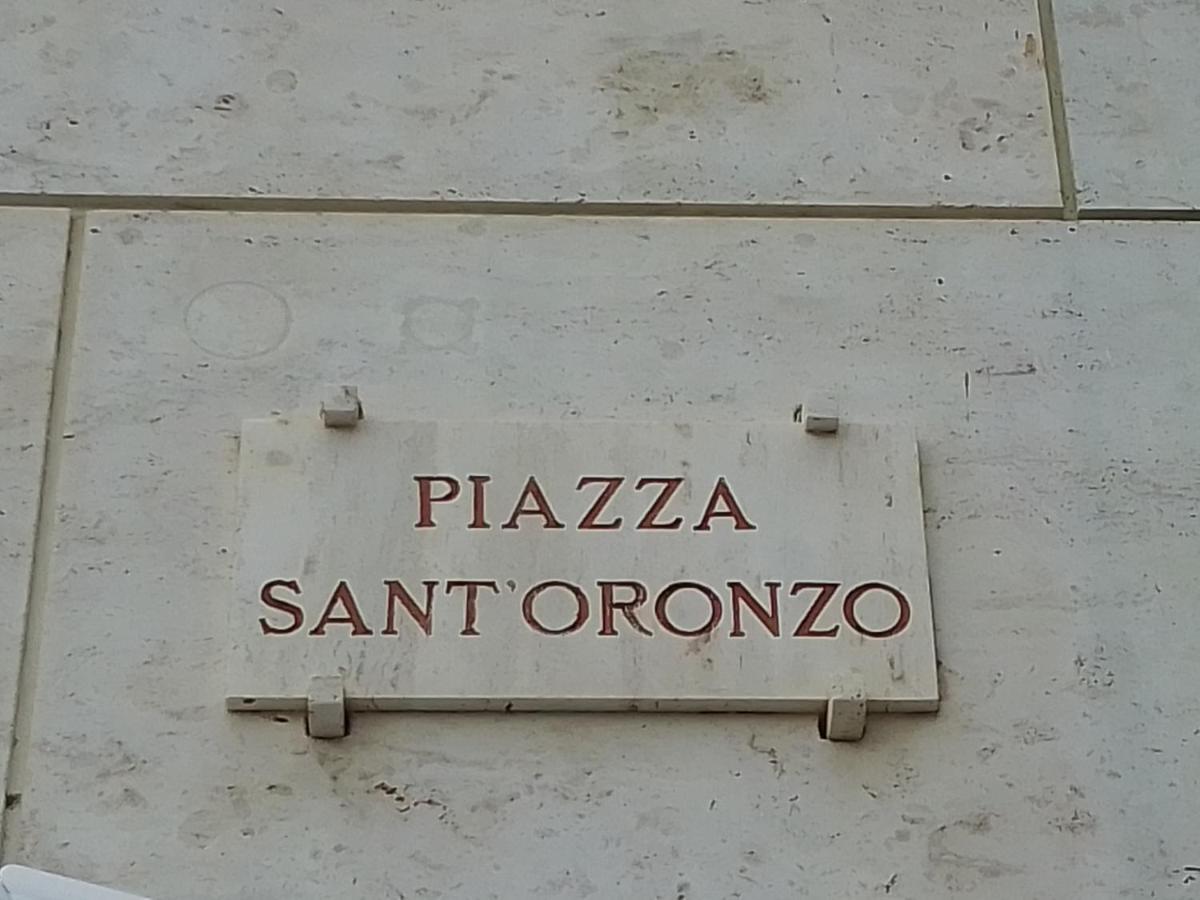 Piazza Sant' Oronzo Civico 40 Appartement Lecce Buitenkant foto