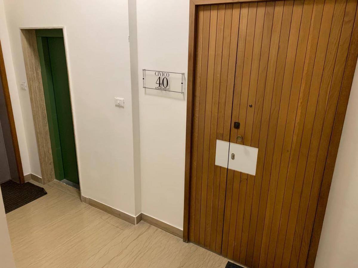 Piazza Sant' Oronzo Civico 40 Appartement Lecce Buitenkant foto